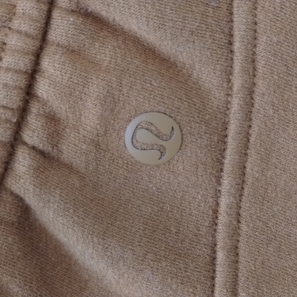 Lululemon butternut brown loungeful short - Picture 7 of 7